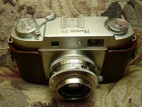 Compact Cameras (Film) 35