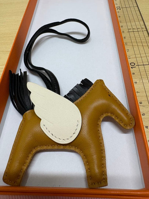 Charms PM Z (2021 Hermes)