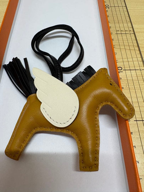 Charms PM Z (2021 Hermes)