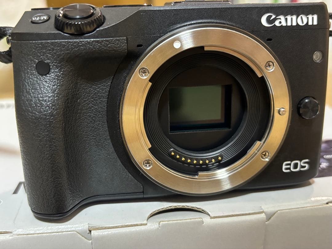Canon Mirrorless Interchangeable Lips Eos M3 Ef-M15-45