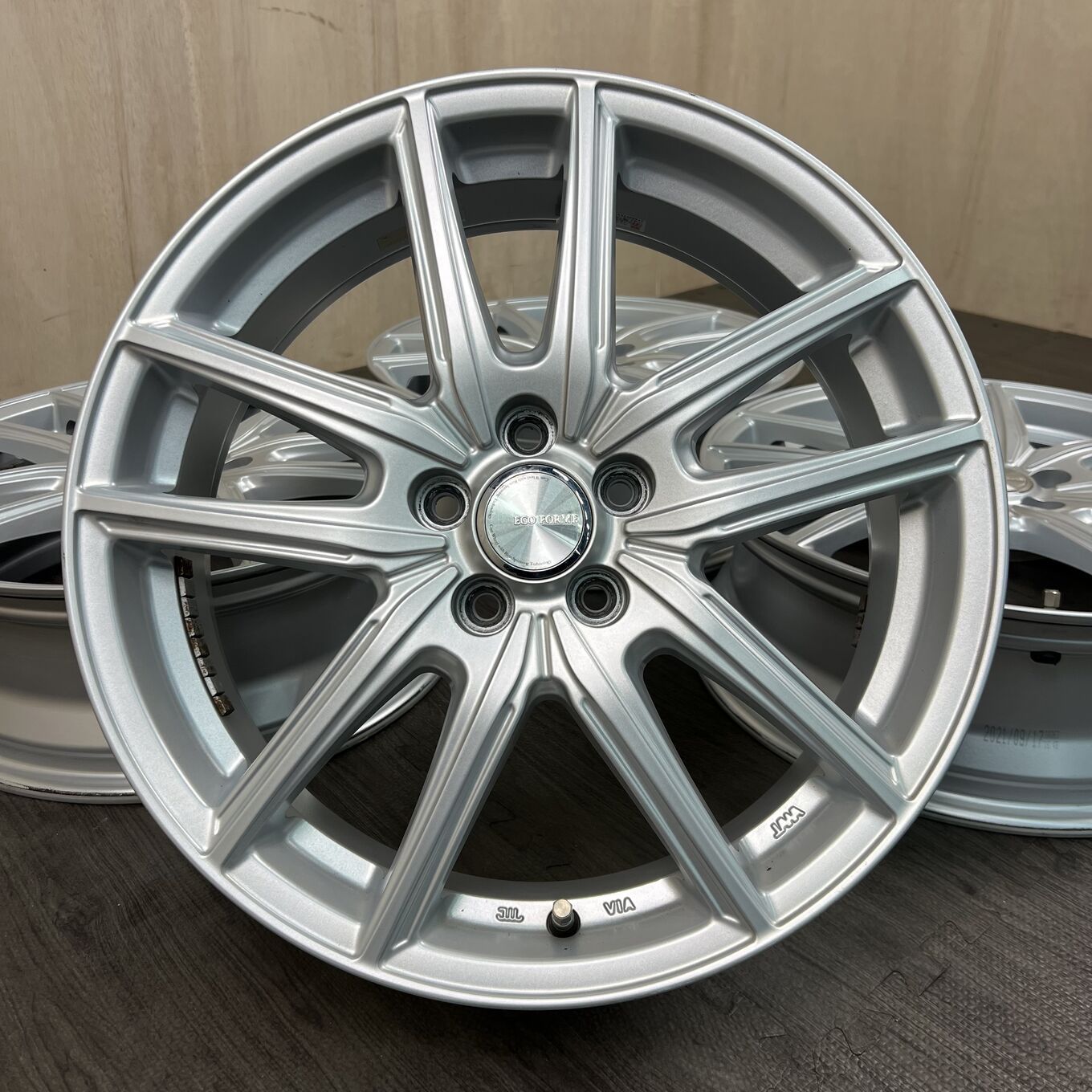 Bridgestone 17 Inches Goodyear 195/60R17 #439S40925