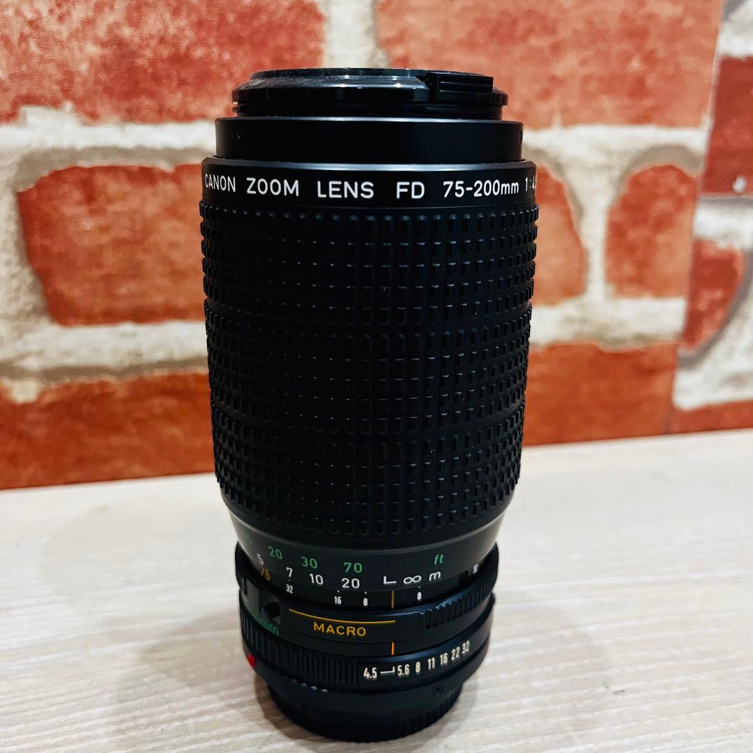 Lens (Zoom) K3121 Canon Zoomlens Fd75-200Mm