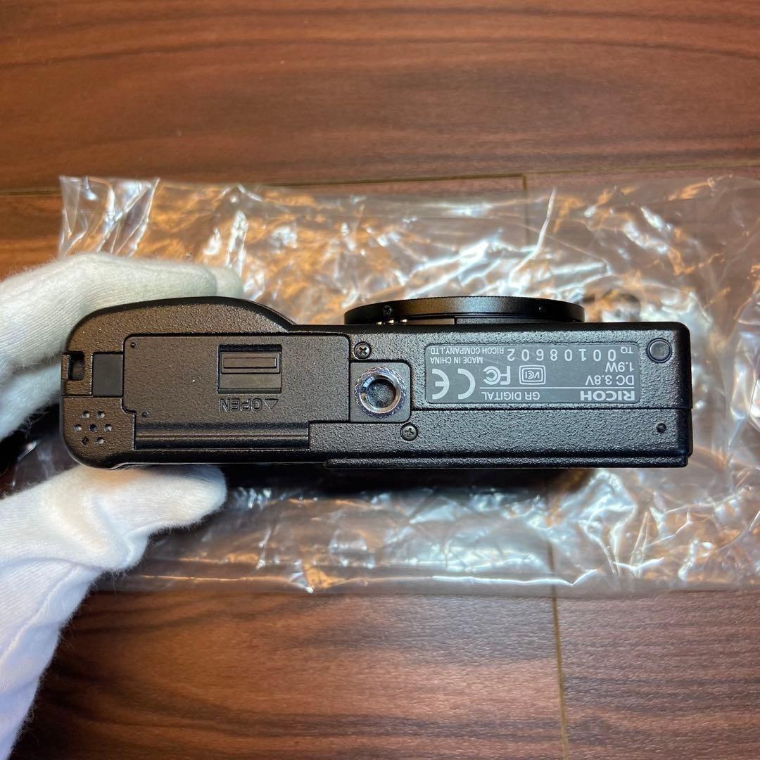 Ricoh Compact Digital Camera Gr 4078