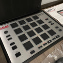 Akai Professional Midi Keyboard Pad Mpc Element