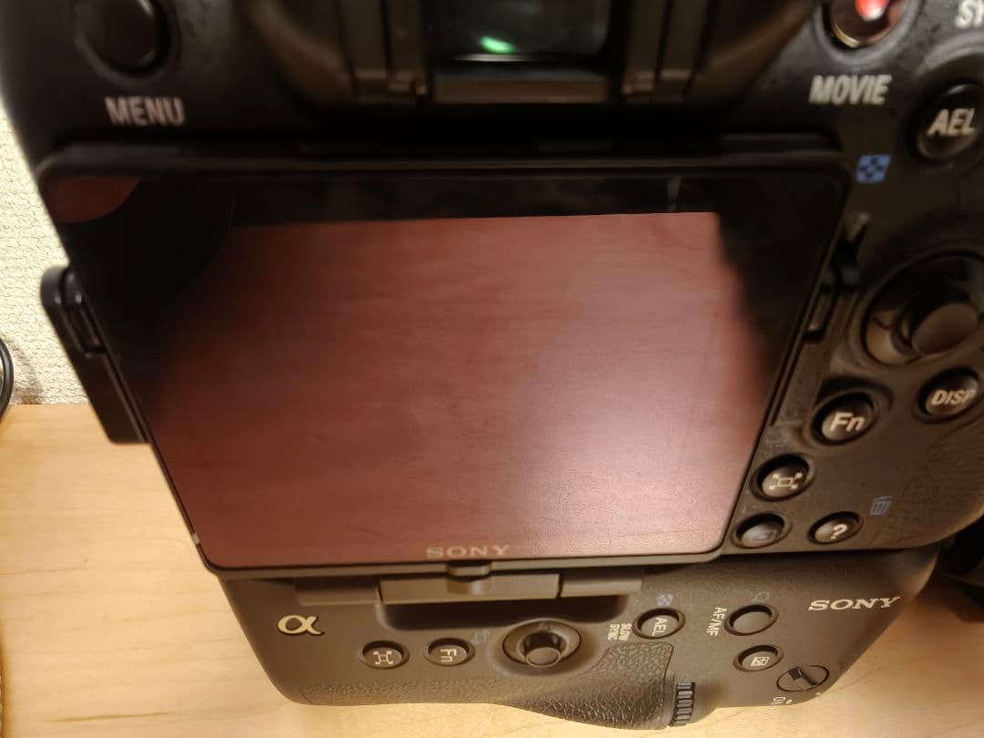 Sony Digital Slr 77 Slt-A77V Vg-C77Am