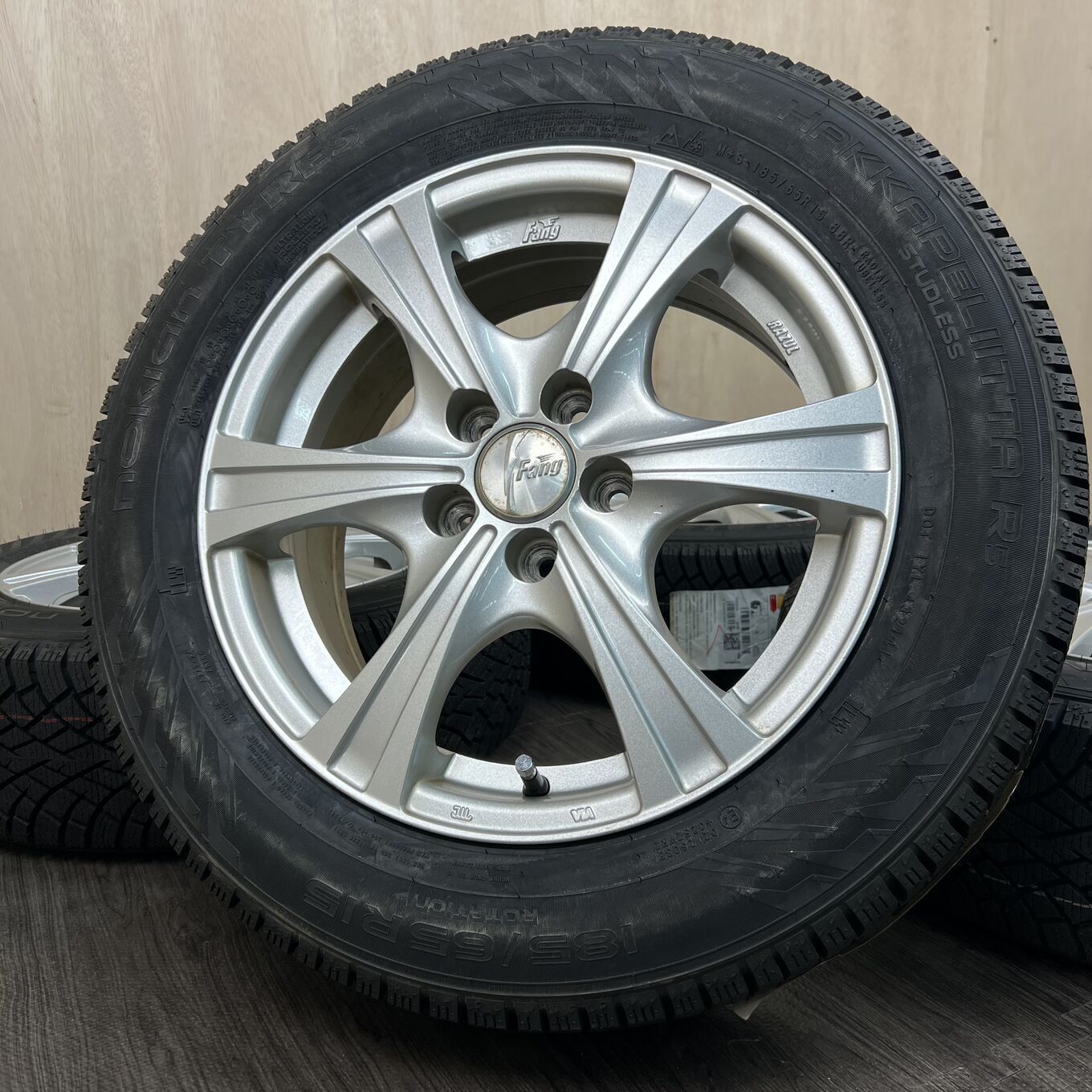 Weds 15 Inches Nokian 185/65R15 #72S40426