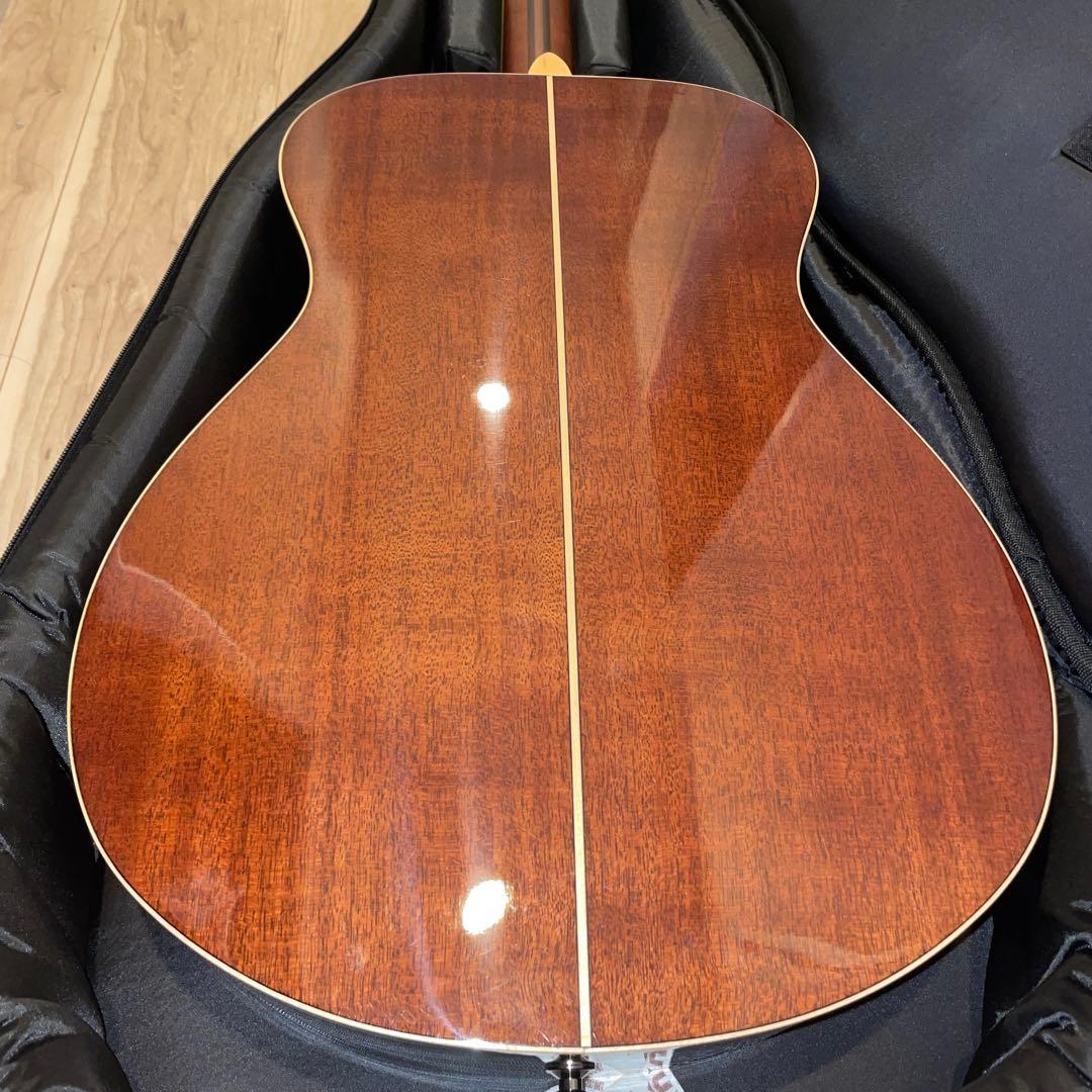 Acoustic Guitars Yamaha Ls16M Are