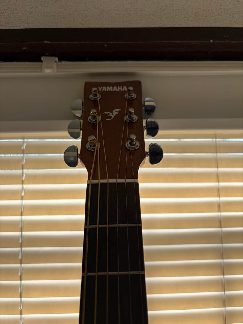 Yamaha Acoustic Guitars F600