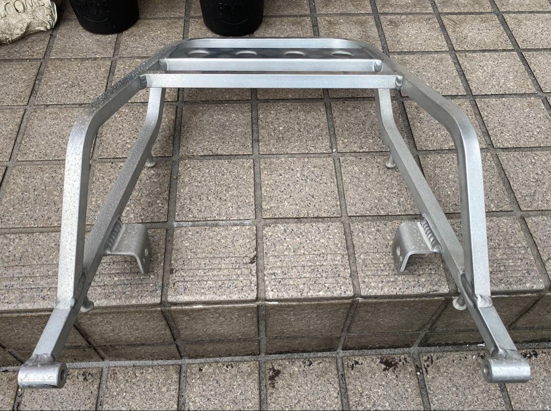 Carriers Grab Bars V-Max1200 591