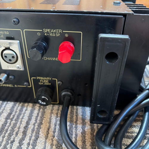 Yamaha Power Amplifiers P2100