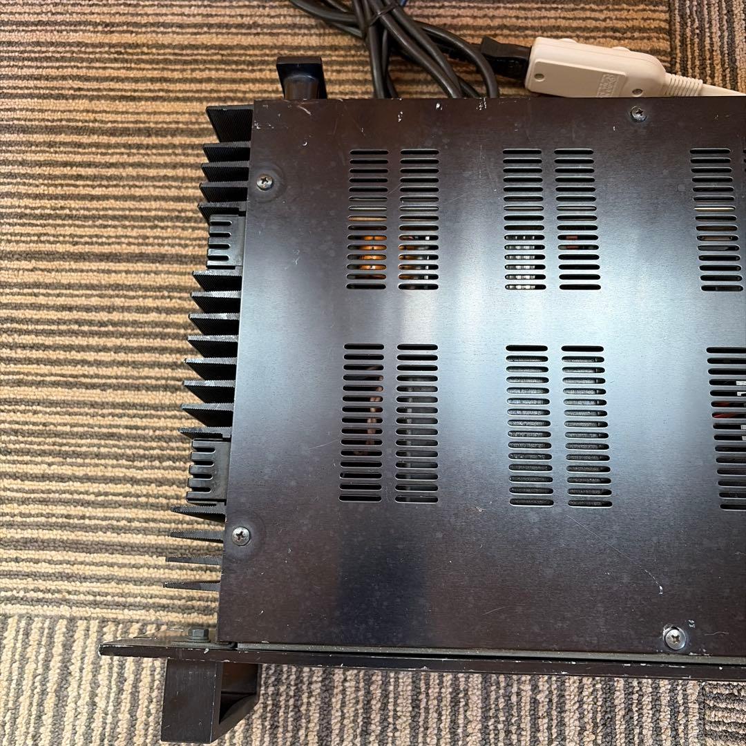 Yamaha Power Amplifiers P2100