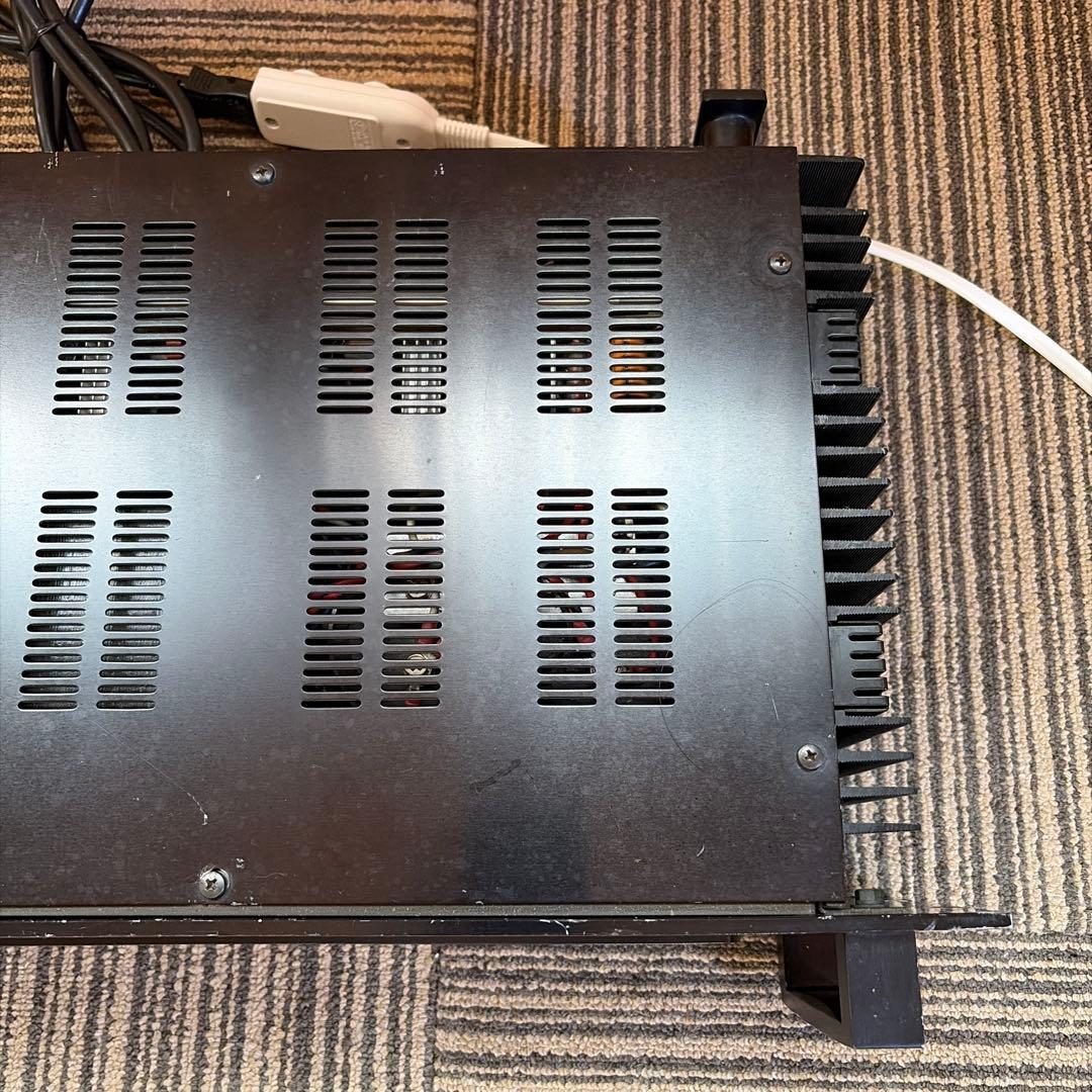 Yamaha Power Amplifiers P2100