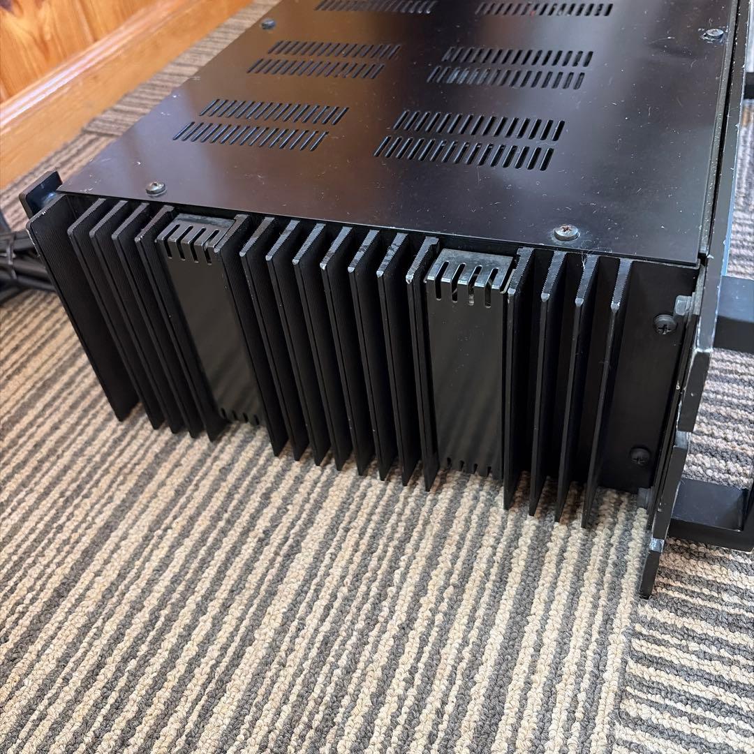 Yamaha Power Amplifiers P2100