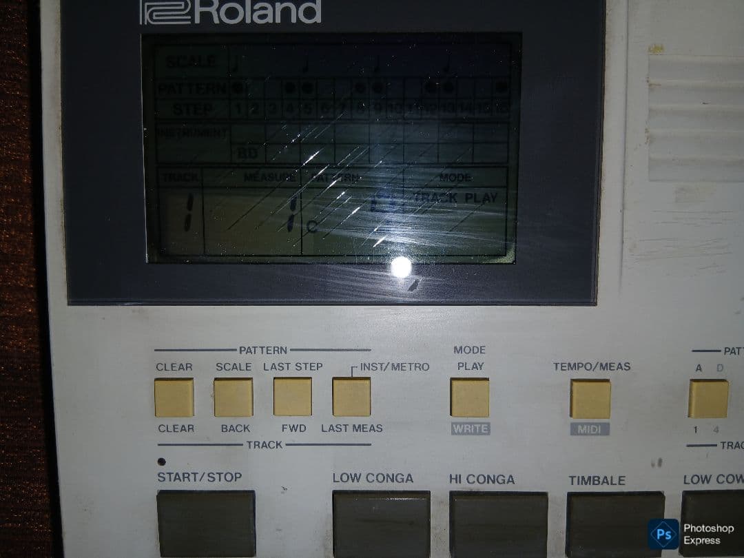 Roland Rhythm Machine Tr-505