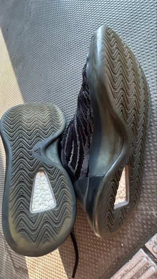 Adidas Sneakers Yeezy Qntm Onyx
