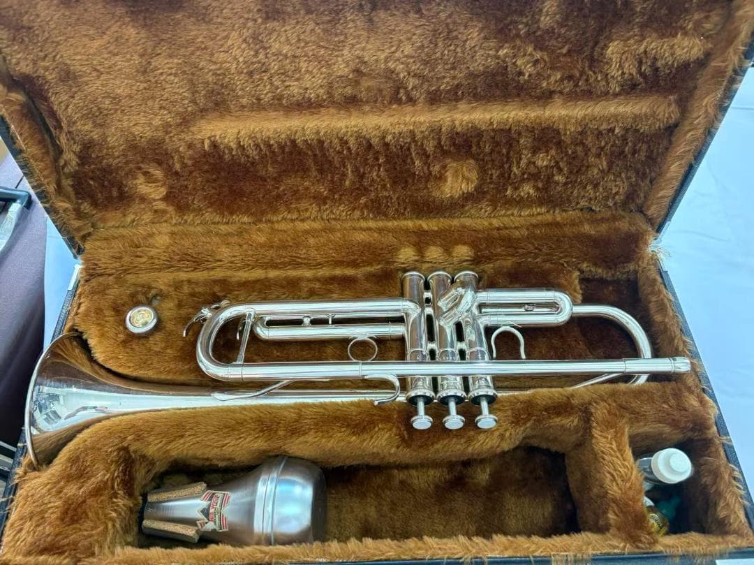 Trumpets Yamaha/ 4335Gs