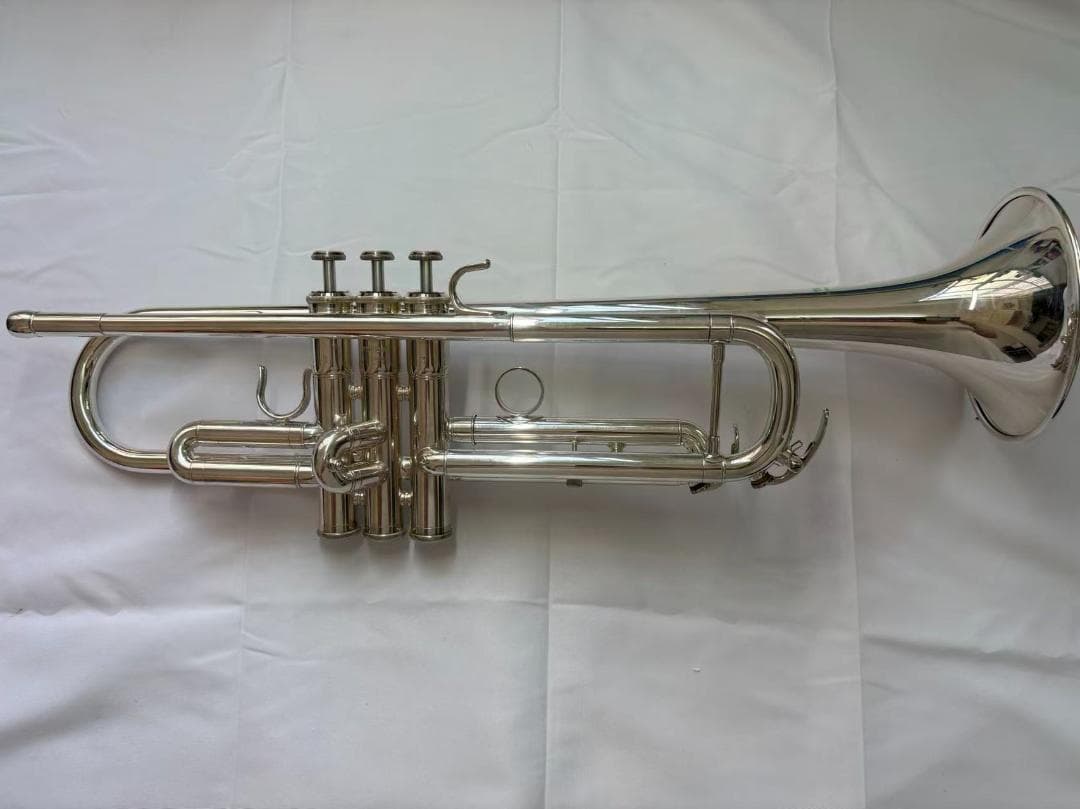 Trumpets Yamaha/ 4335Gs