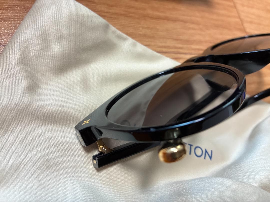 Louis Vuitton Sunglasses Z2004E
