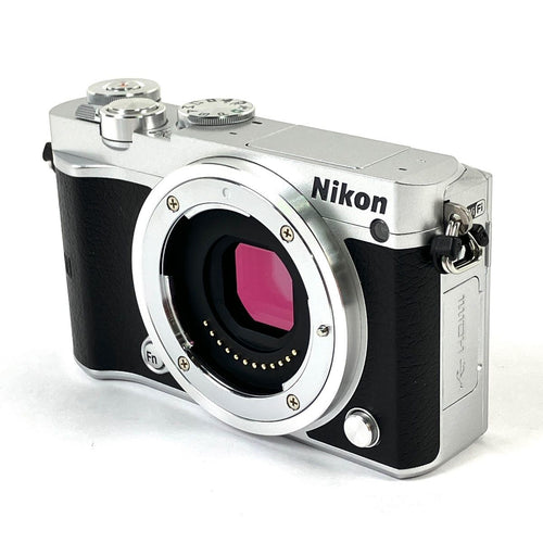 Nikon Mirrorless Interchangeable Lips 1 J5