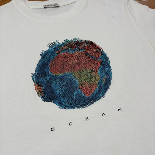 Moncler T -Shirt L 5S366