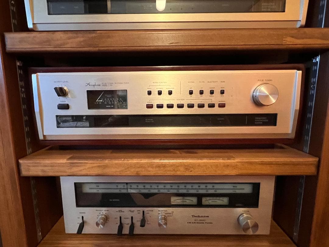 Accuphase Radio Tuners T-105 Pulse Tuuning Fm Stereo Tuner