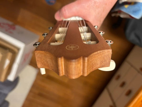 Ukuleles Yamaha Gl1