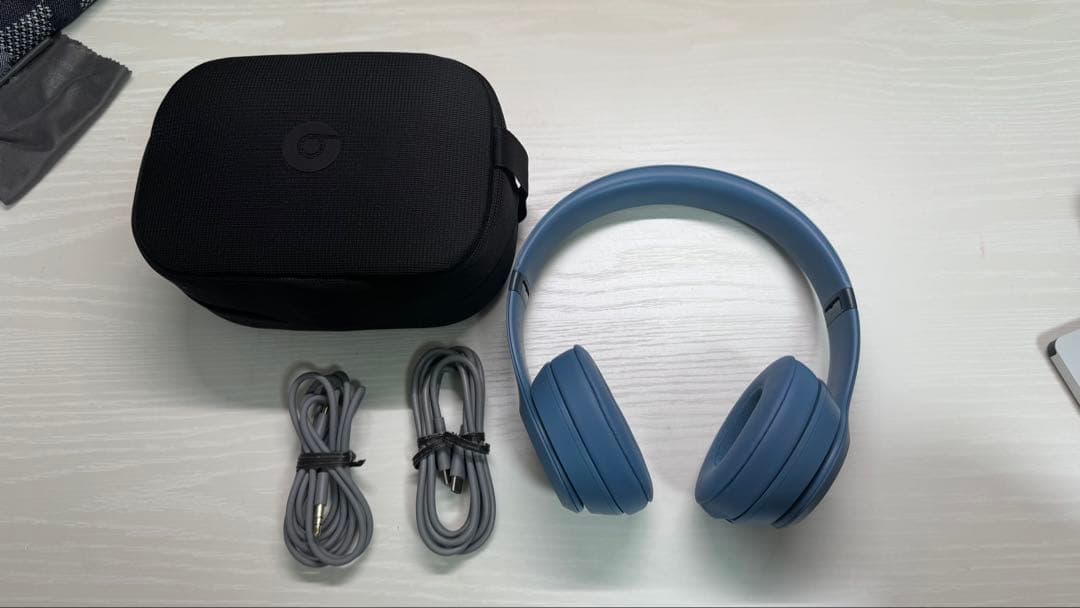 Beats By Dr.Dre Wireless Headphones Solo 4