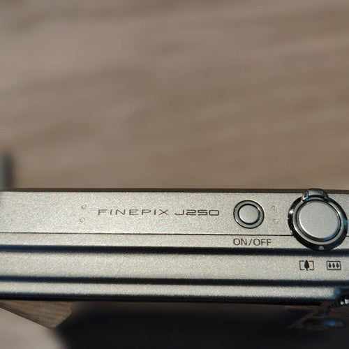Compact Digital Cameras Fujifilm Finepix J250