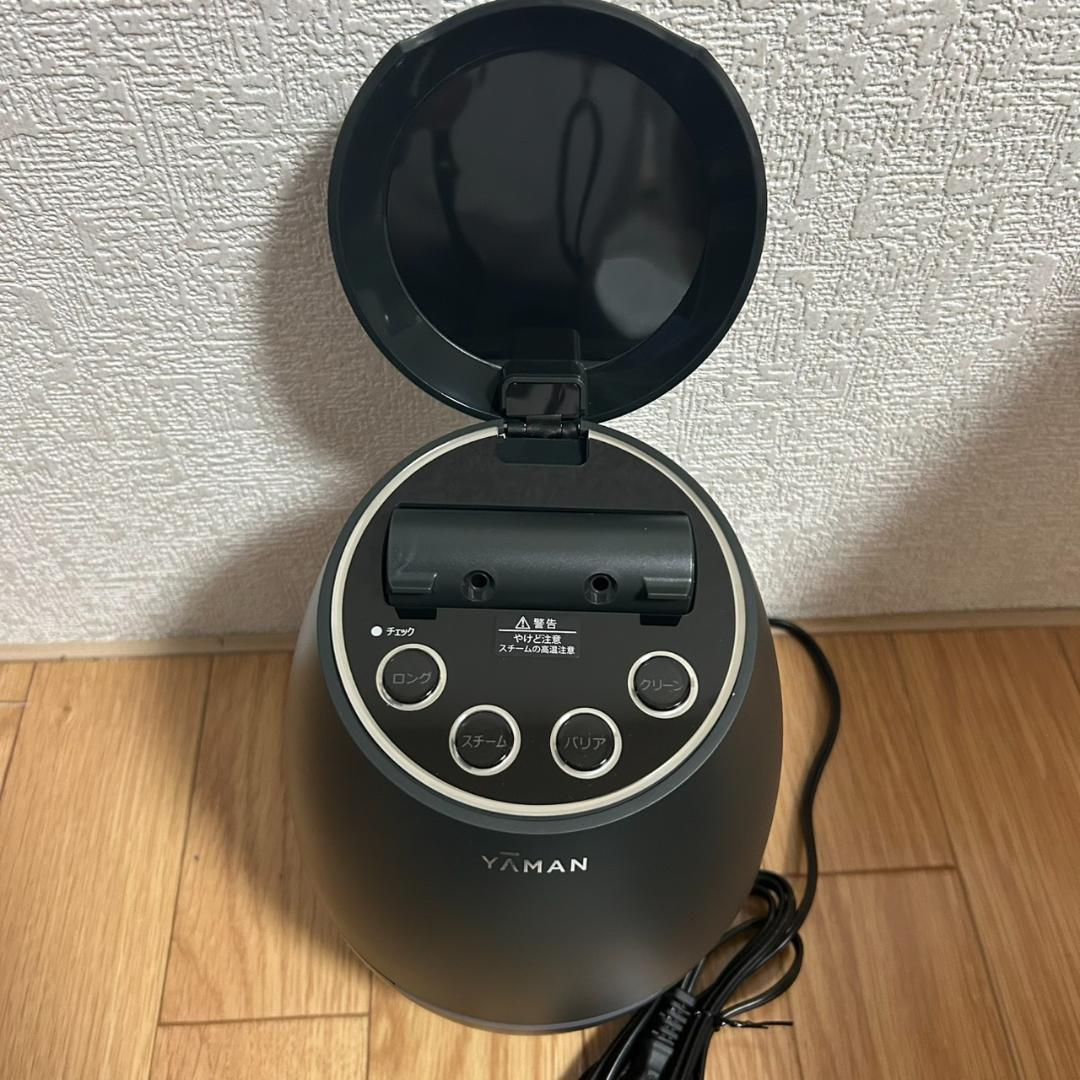 Beauty Equipment Ya Man Is-98B Black