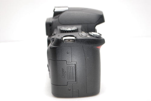 Nikon Digital Slr 7165 D40