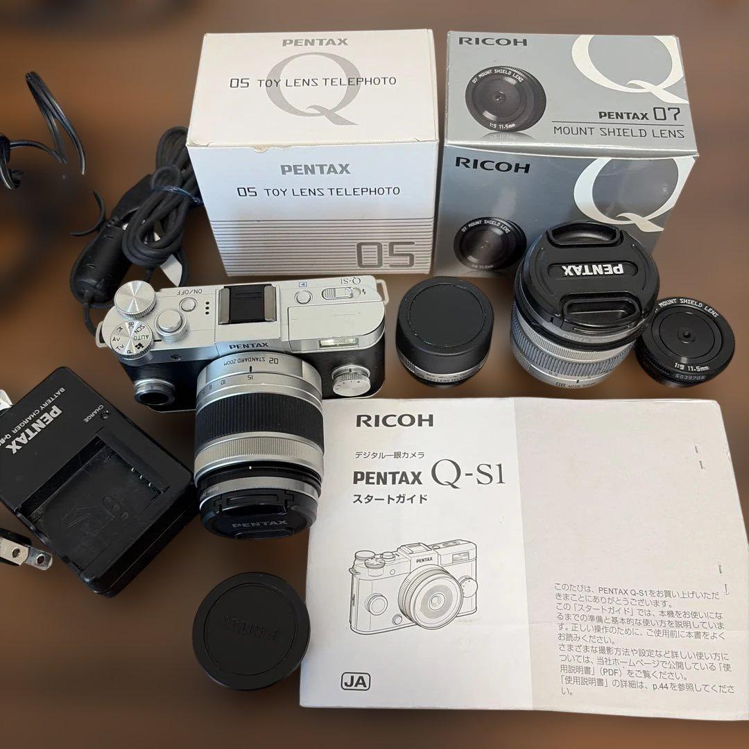 Ricoh Mirrorless Interchangeable Lips Pentax Q-S1
