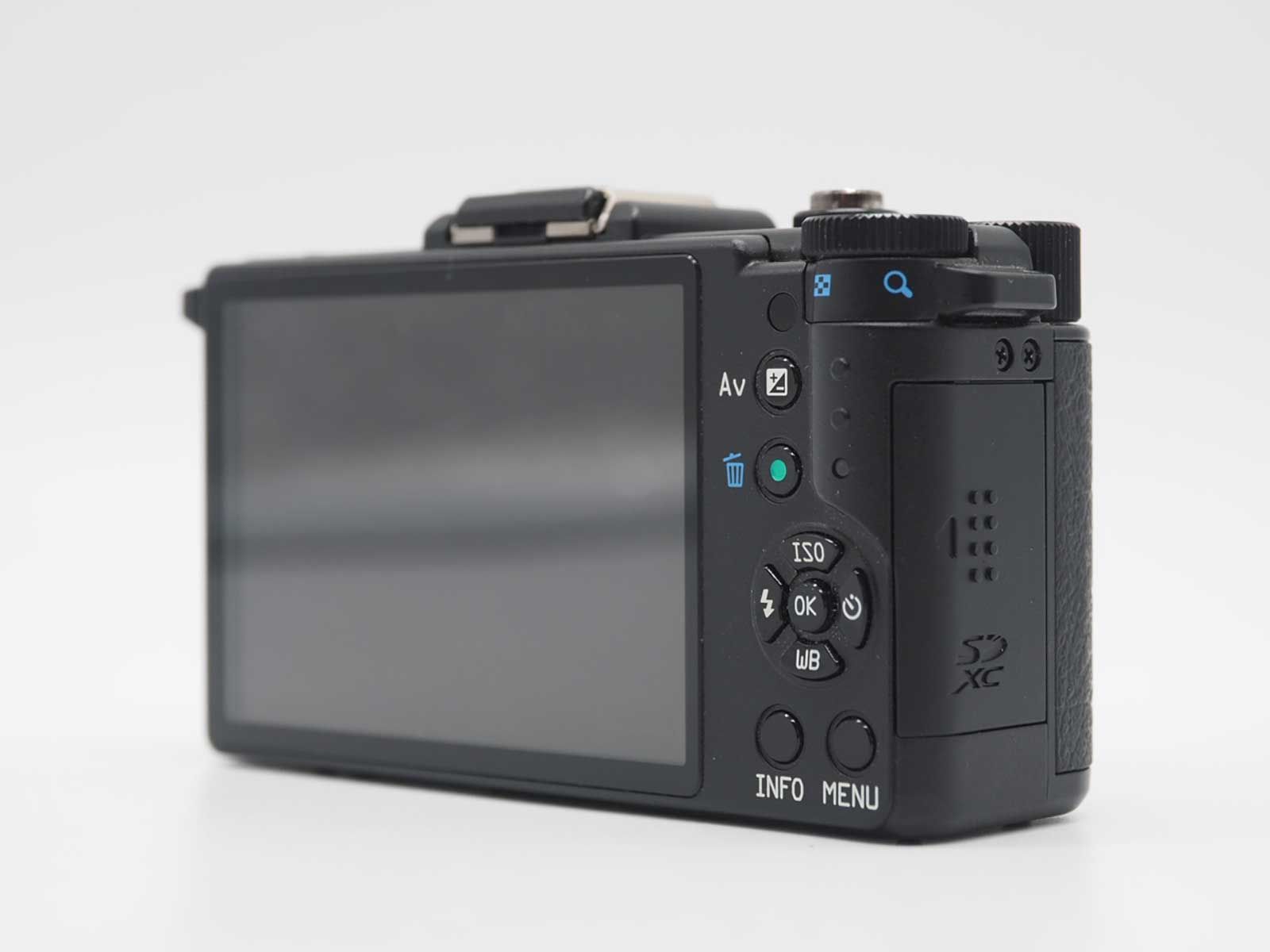 Pentax Mirrorless Interchangeable Lips Q 12.4Mp Digital Camera Black 423 Shots