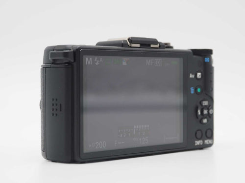 Pentax Mirrorless Interchangeable Lips Q 12.4Mp Digital Camera Black 423 Shots