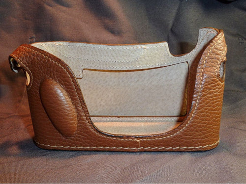 Camera Cases M8,9 Angelo Pelle Italy