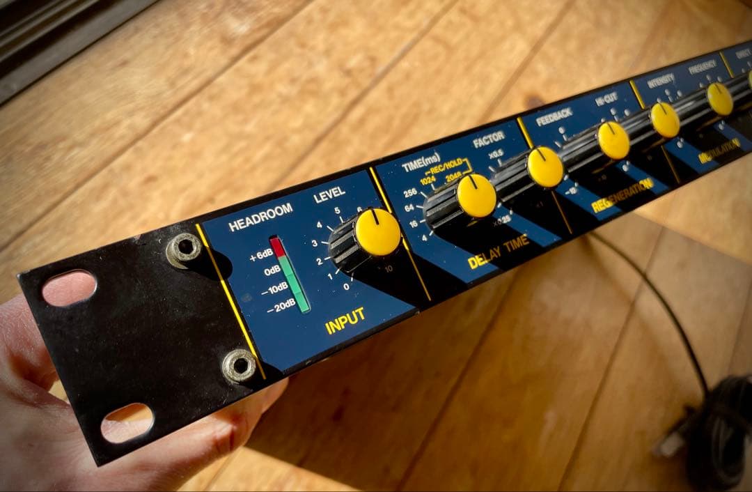 Korg Guitar Effector Sd-1000 Digital Delay Echo