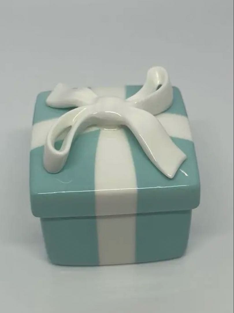 Tiffany Accessory Cases Co