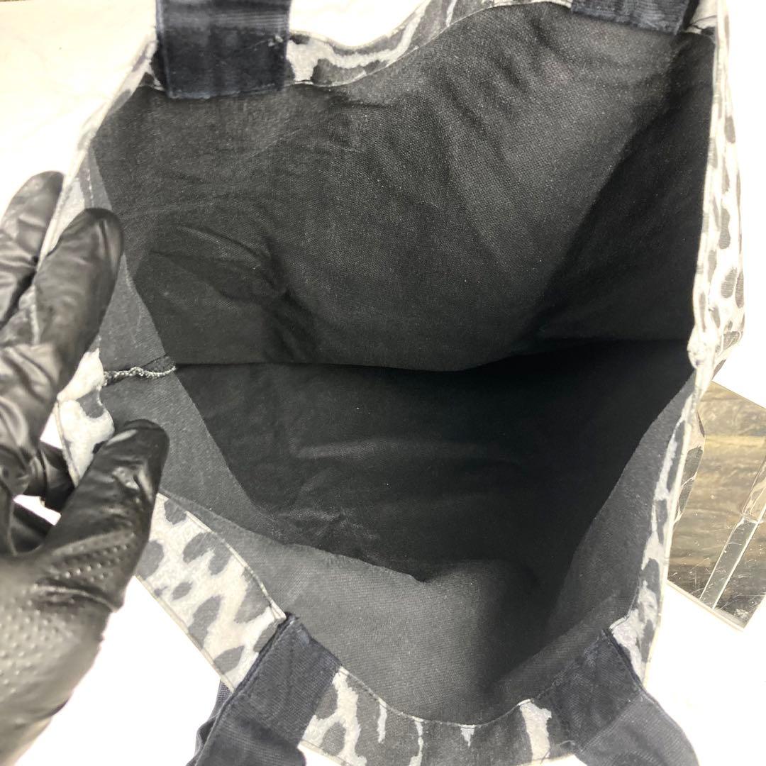 Saint Laurent Paris Tote Bags
