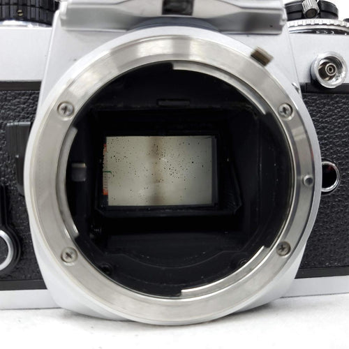 Nikon Slr Cameras (Film) Fe G06-0529-119-10V