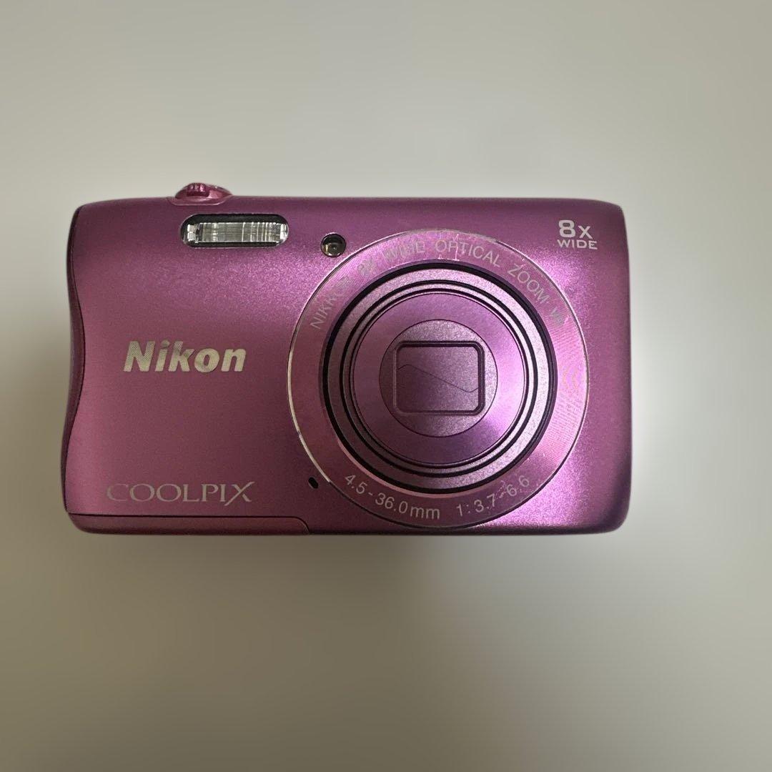Nikon Compact Digital Camera Coolpix S3700
