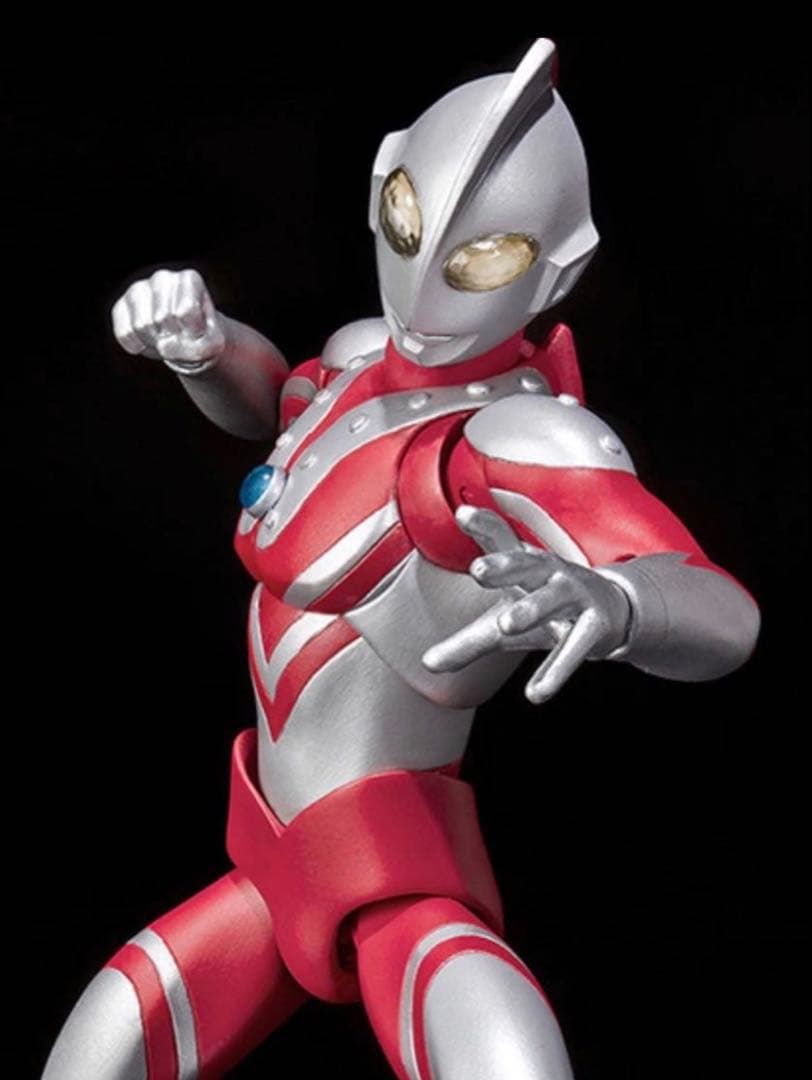 Bandai Ultraman Sh 4