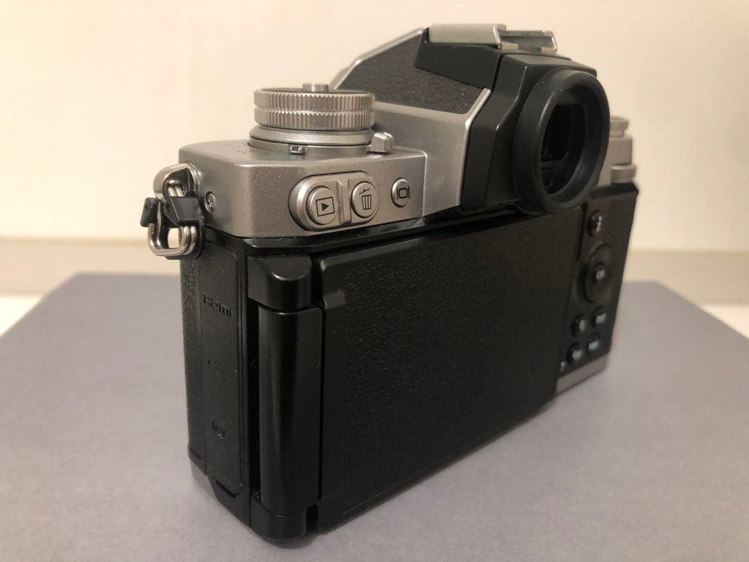 Nikon Mirrorless Interchangeable Lips Z Fc