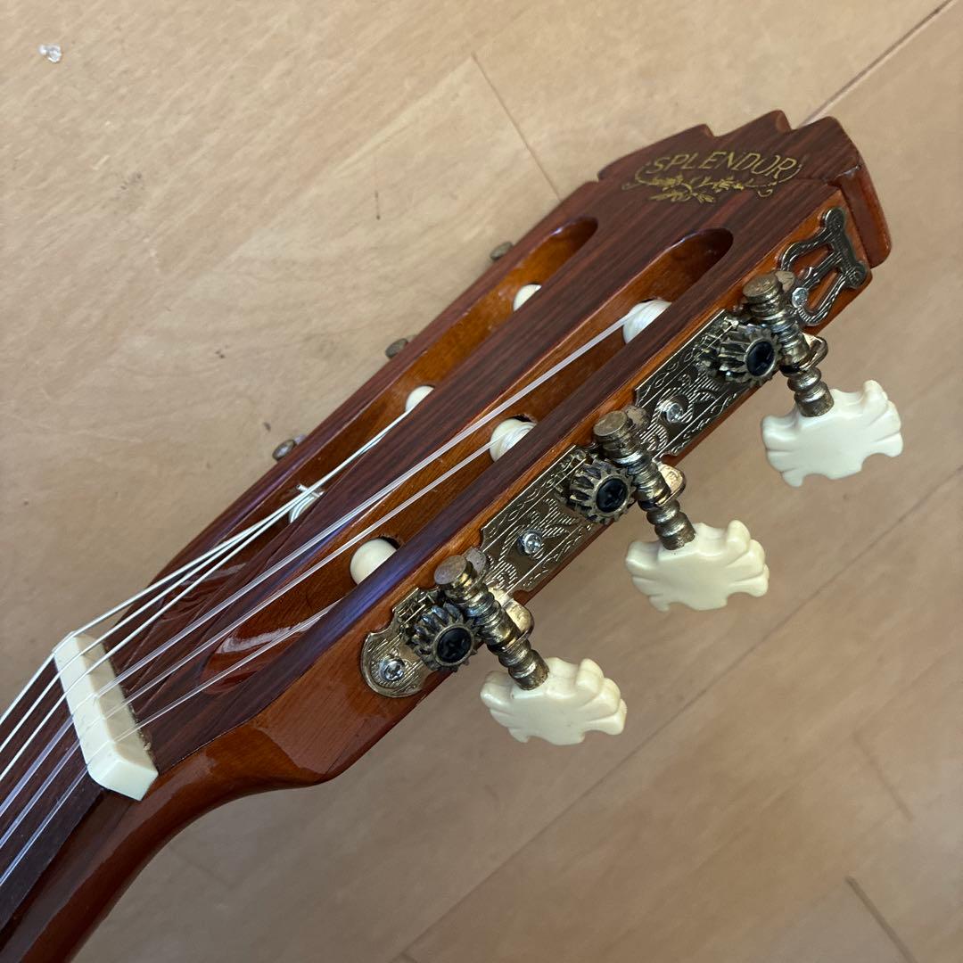 Classical Guitars G-200 1985