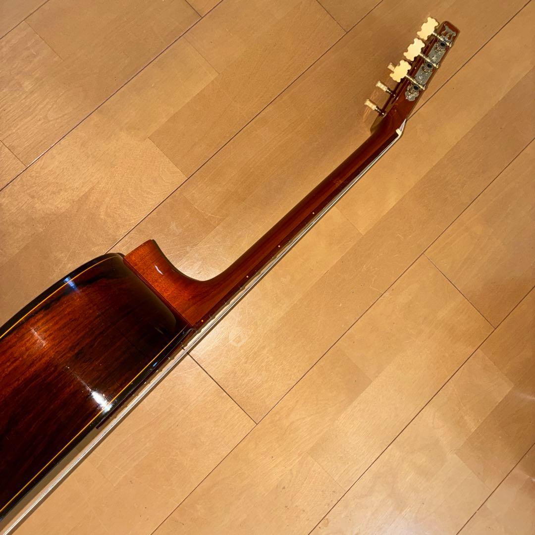Classical Guitars G-200 1985