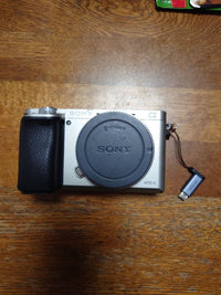 Sony Mirrorless Interchangeable Lens Cameras 6000