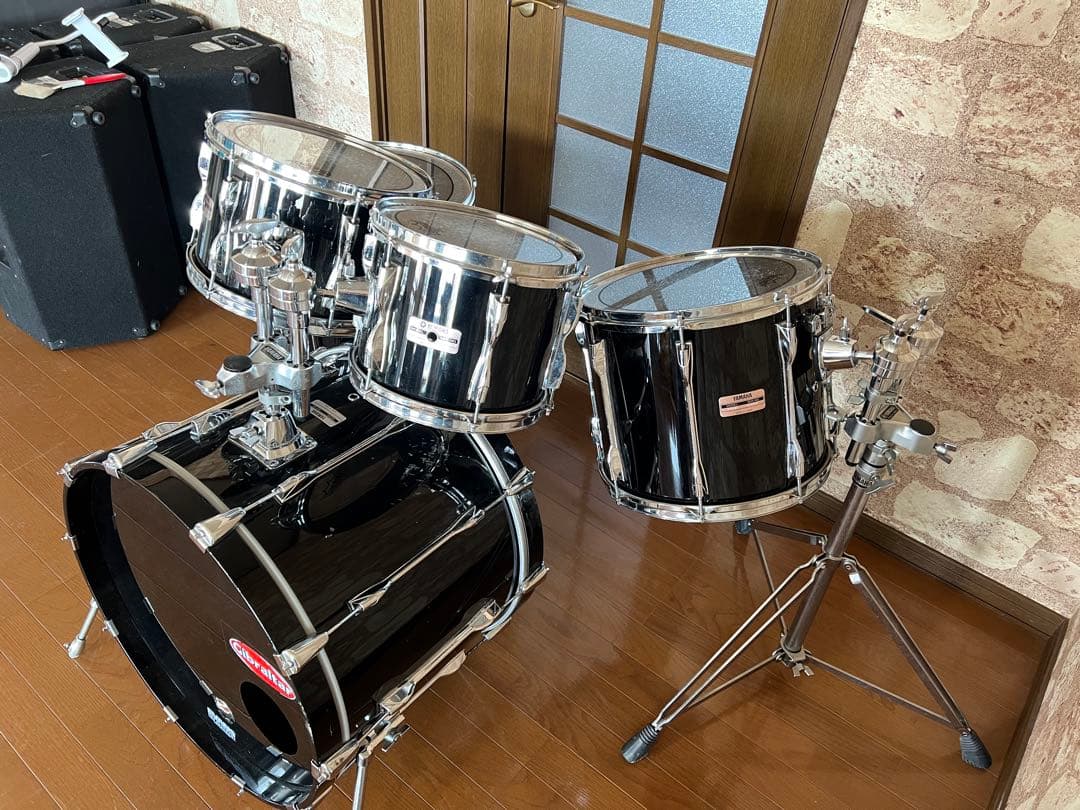 Yamaha Drum Set