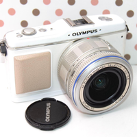 Olympus Mirrorless Interchangeable Lips P1