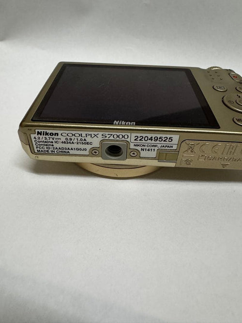 Nikon Compact Digital Camera Coolpix S7000 32Gb