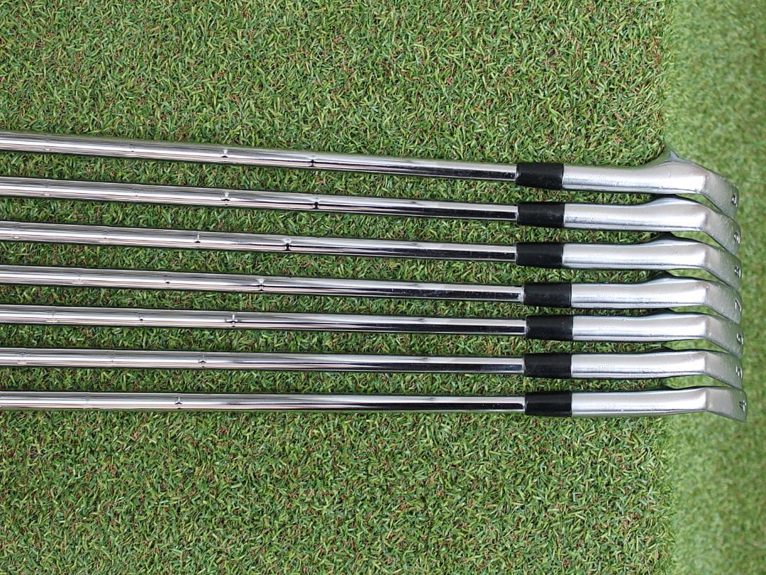 Titleist Iron Set Mb712 4-Pw 7 Dg X100