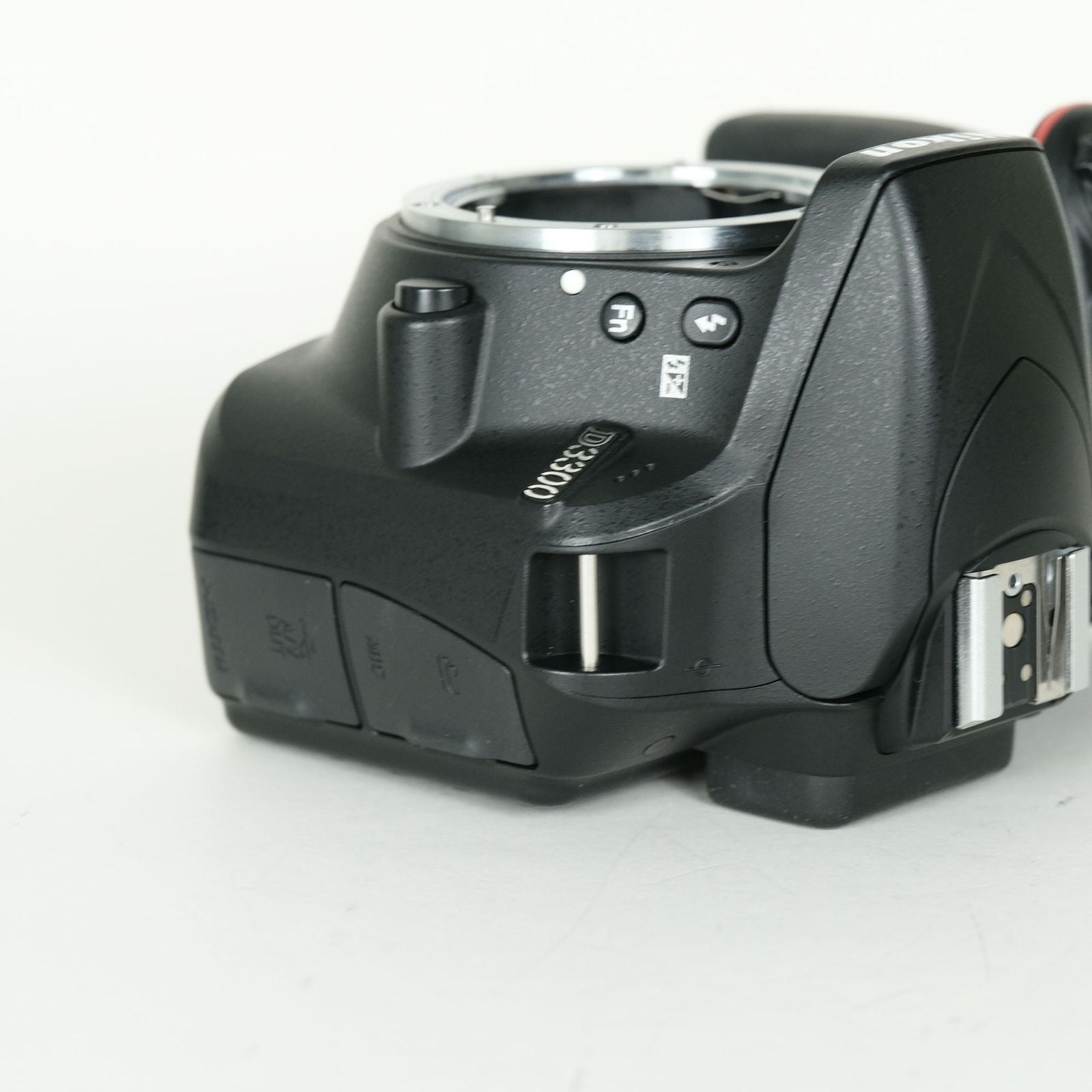 Nikon Digital Slr 2,404 D3300 F