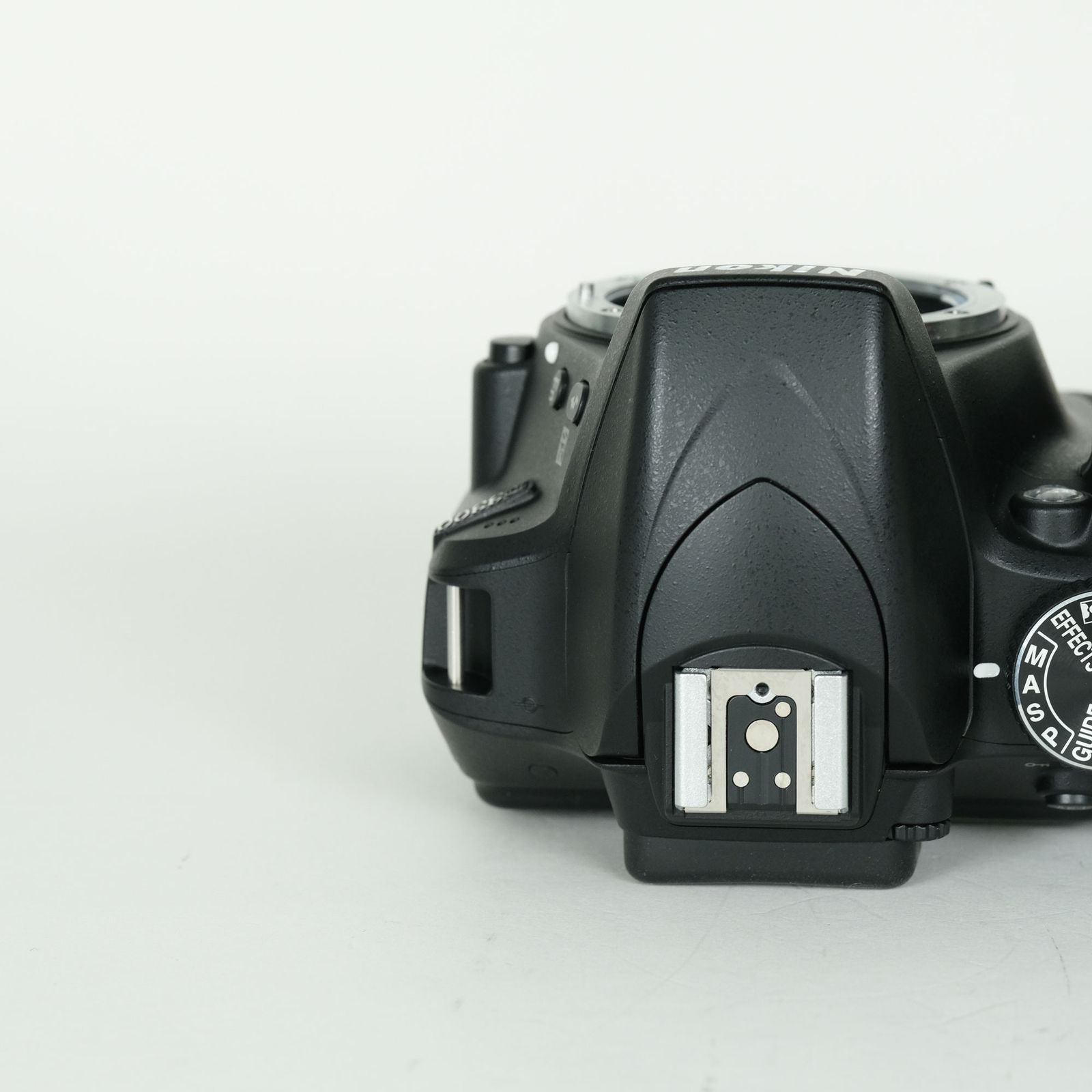 Nikon Digital Slr 2,404 D3300 F